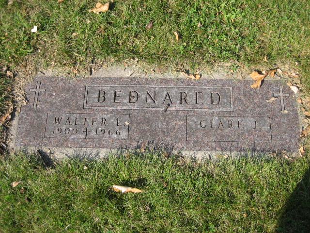 Bednared, Walter E. and Clare J., Companion Memorial